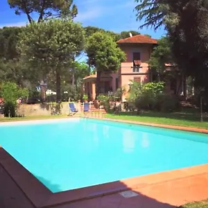 https://villa-al-piano.it-tuscanyhotel.com
