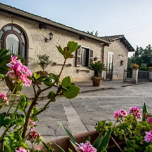 https://agriturismo-il-granaio-hotel-spa.sicilyhotelsitaly.net